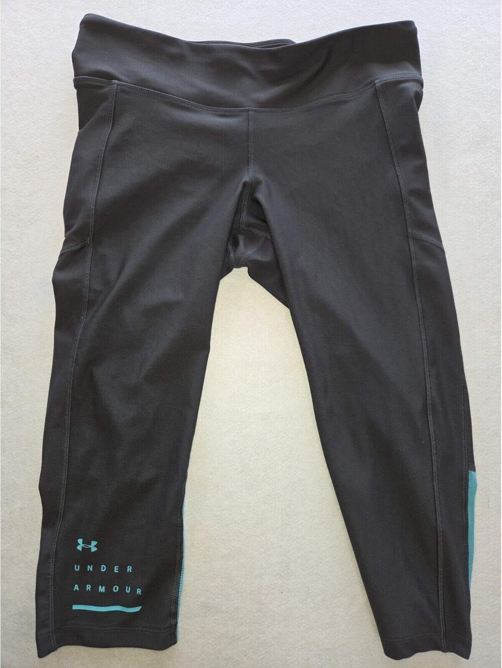 Under Armour Heat Gear Compression Capri Leggings Blue Print Size Large CB6 0089